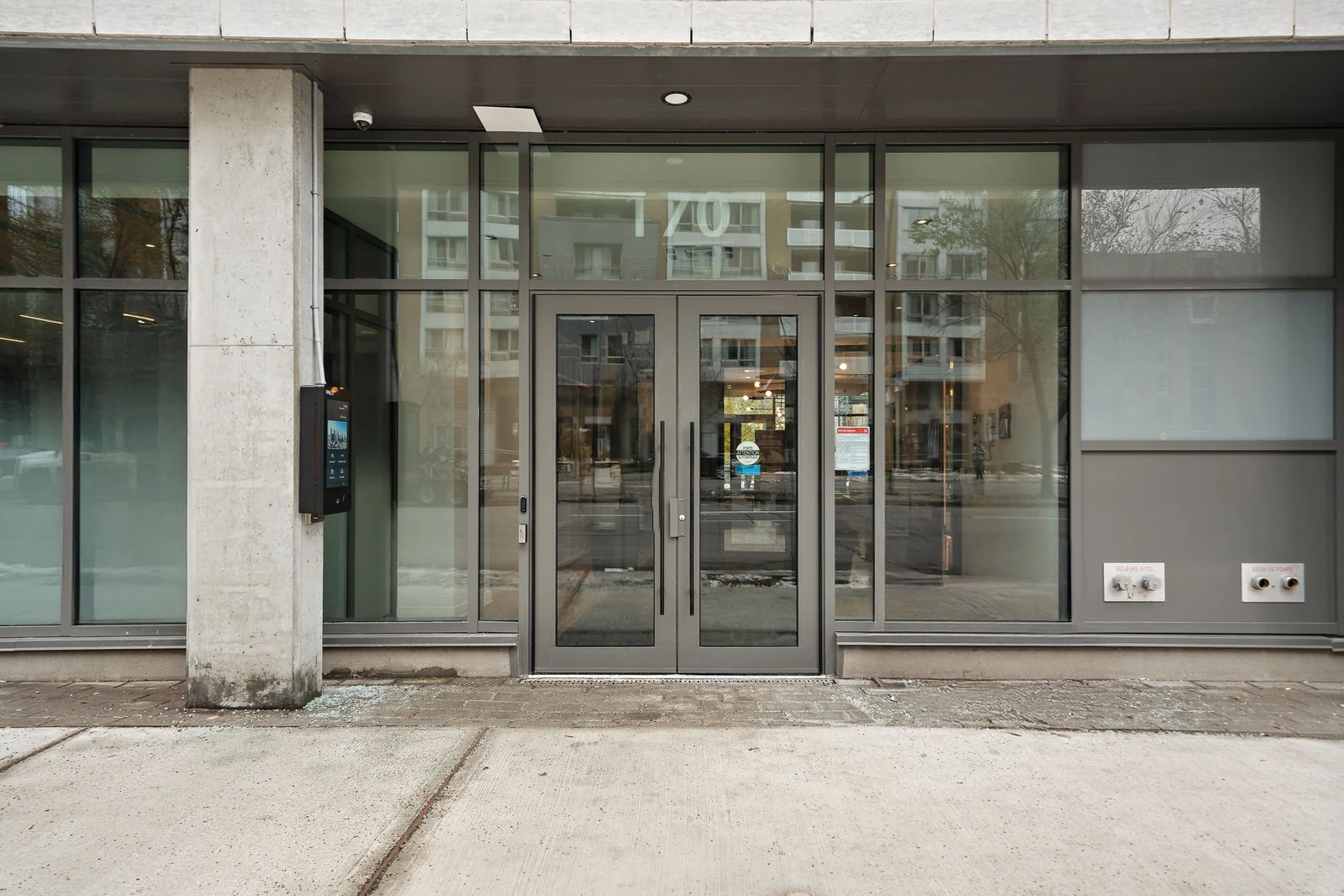 170 Boul. René-Lévesque O — photo 2
