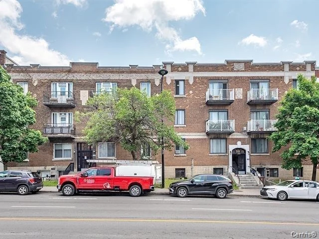 4710-4720 Queen Mary — photo 1