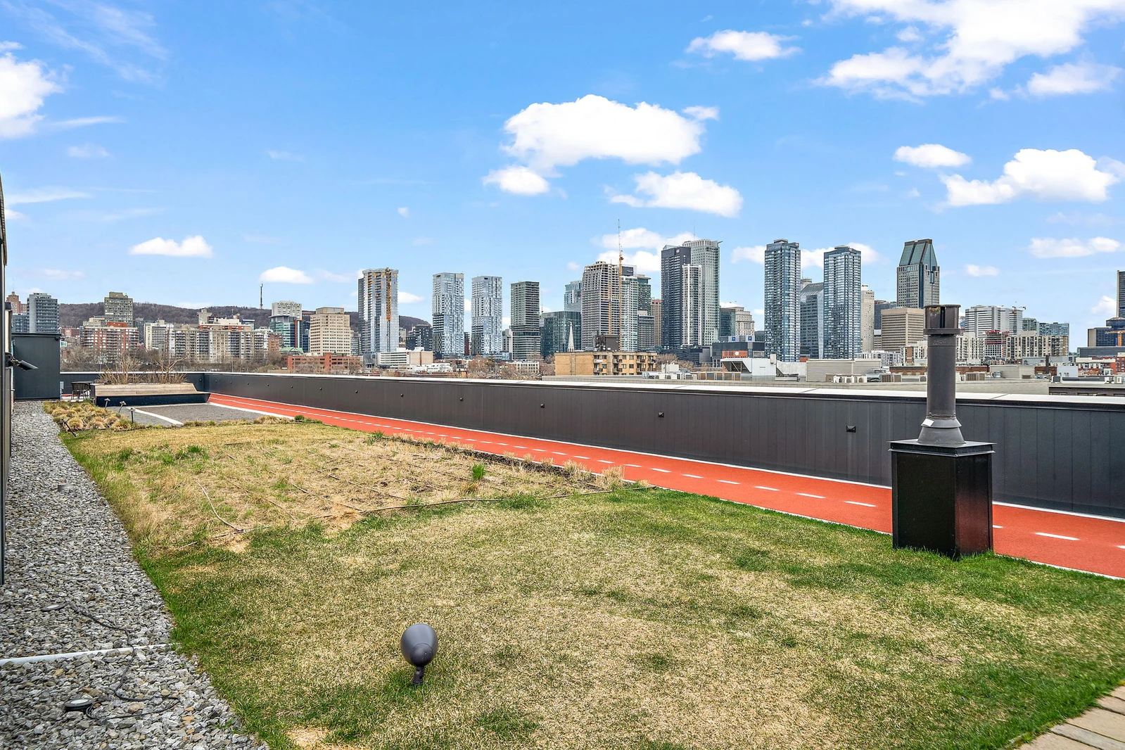 370 Rue des Seigneurs — 3