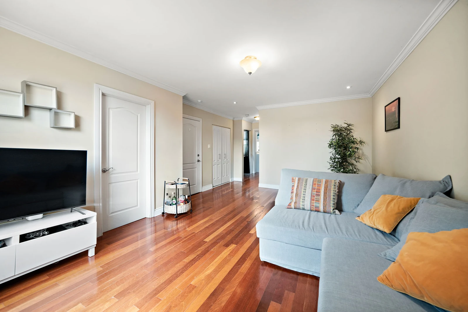 369-371 Av. Clarke — 4