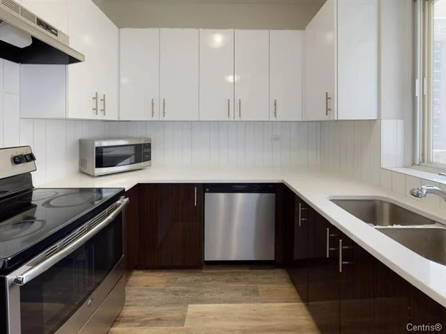 2255 Rue St-Mathieu
