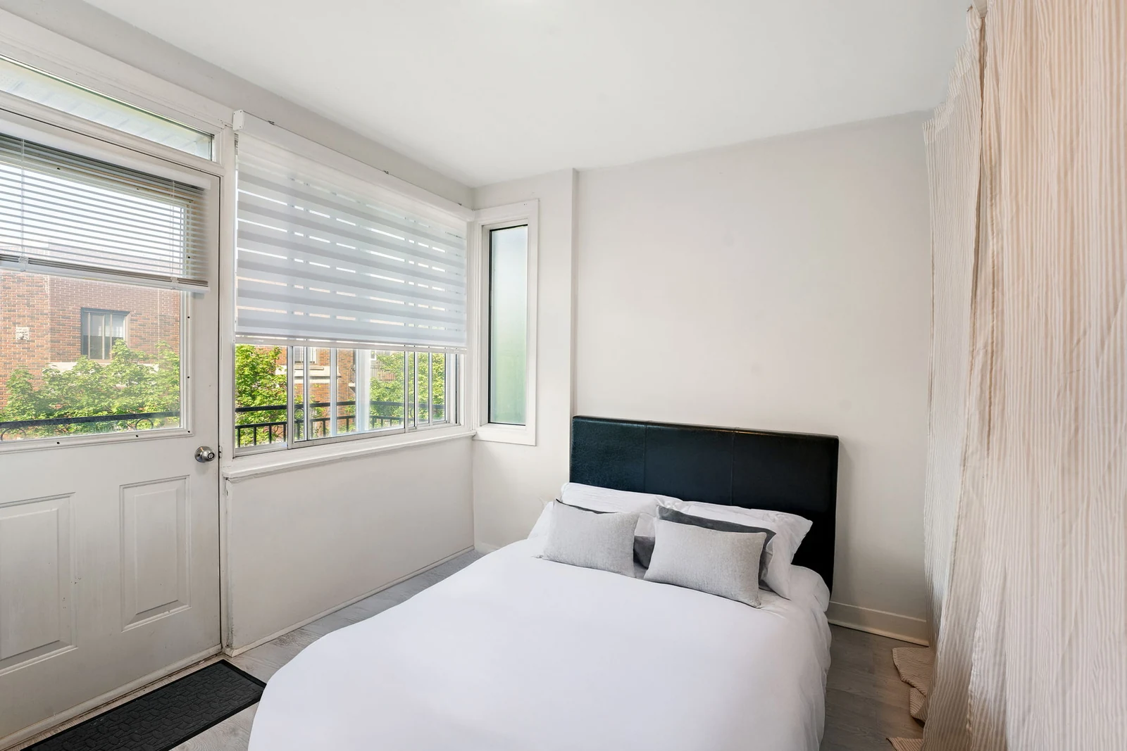 3512 Rue Durocher — 3