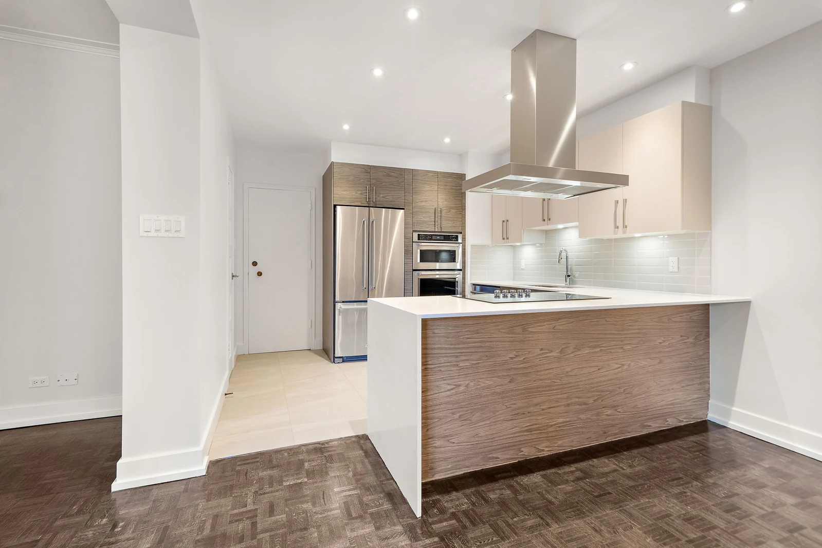 3465 Rue Redpath — 3