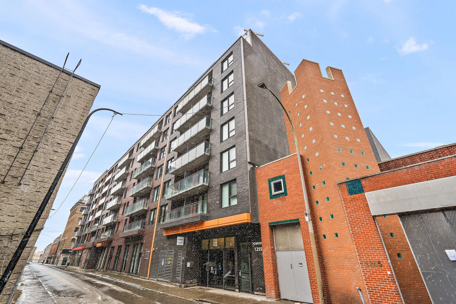 1255 Rue St-Dominique — photo 1