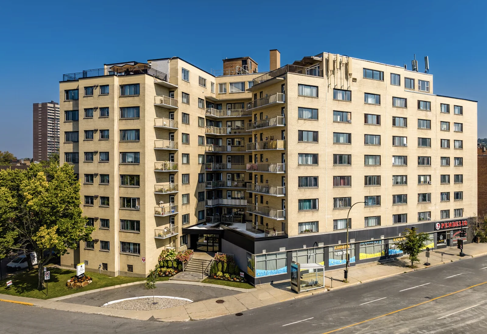 4875 Rue Dufferin