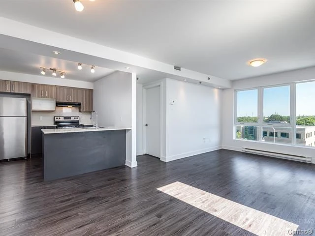 6500 Décarie — 3