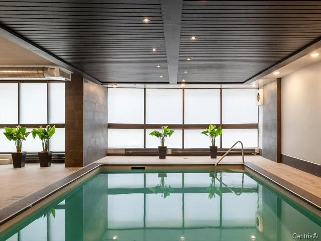 1025 Rue Sherbrooke E — 3