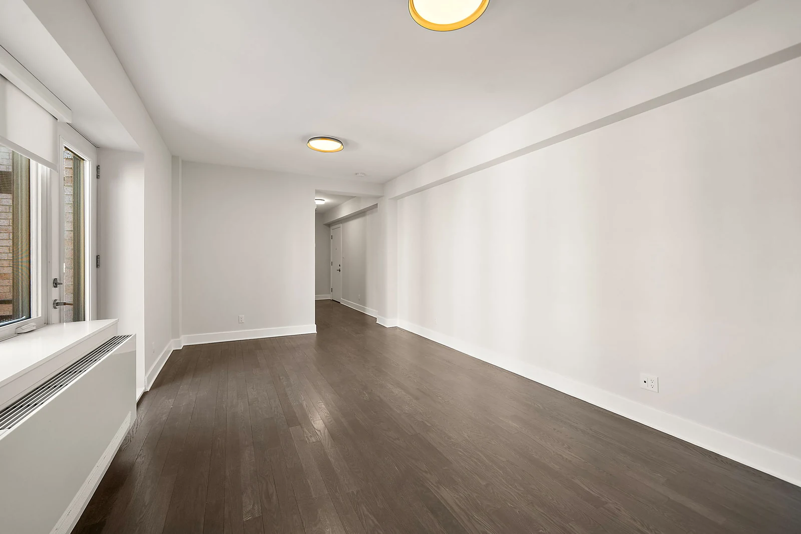 4851 Ch. de la Côte-St-Luc — 4