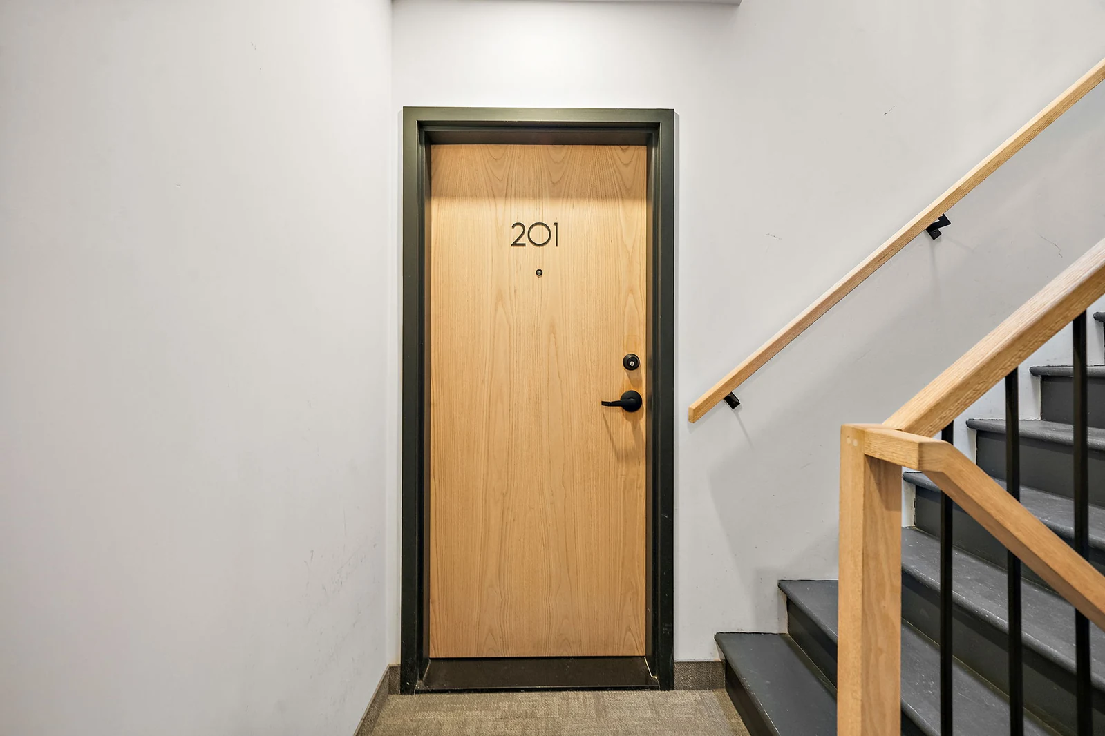 3201 Édouard-Montpetit #201 — photo 2