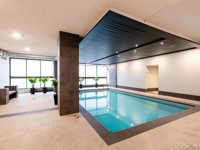 1025 Rue Sherbrooke E
