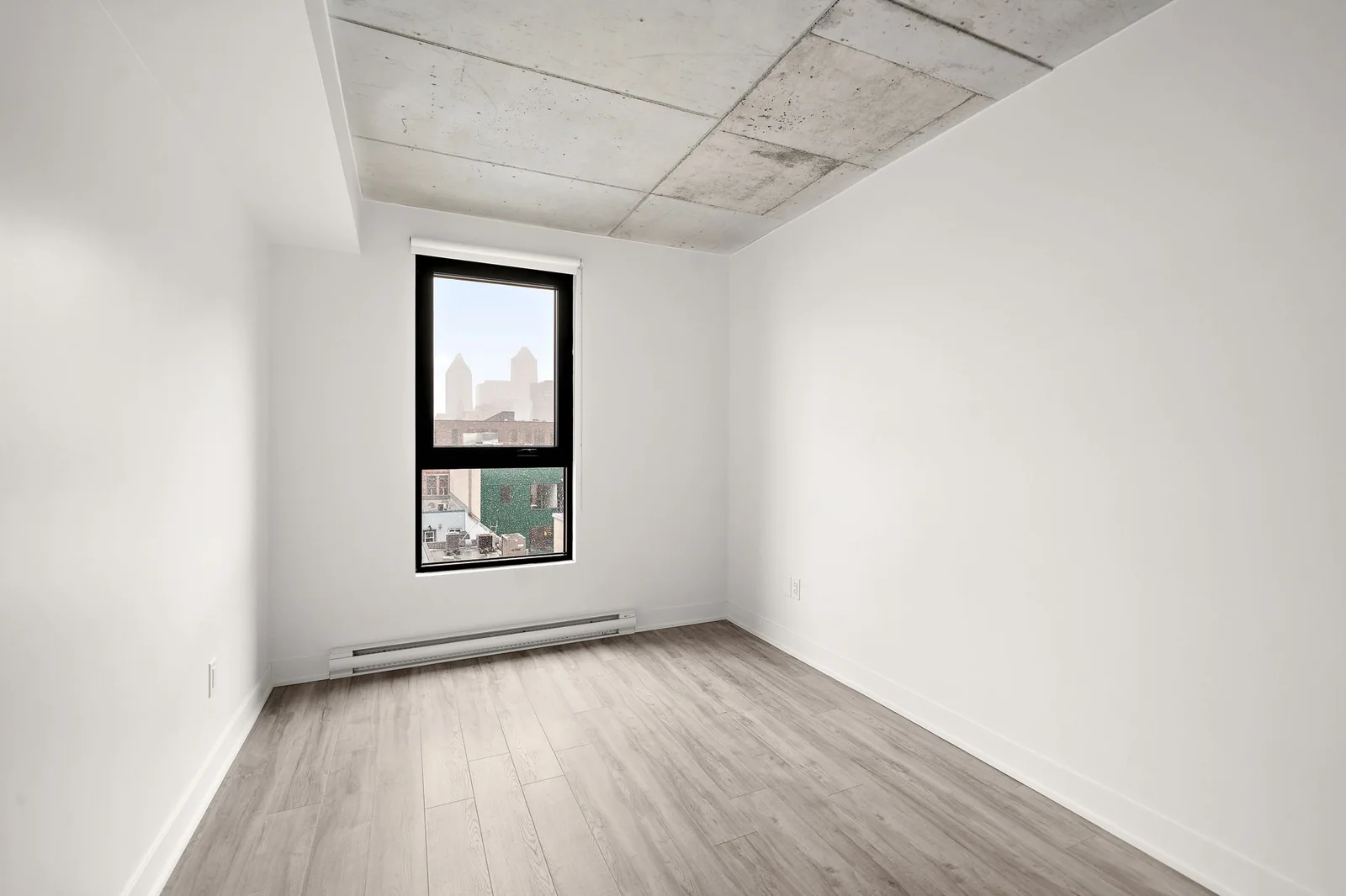 1255 Rue St-Dominique — 5